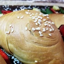 Духовые пирожки с мясом - невероятно нежное тесто, много сочной начинки