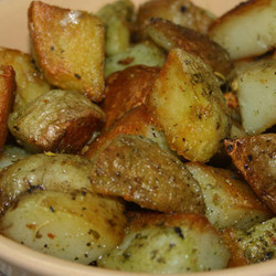 Картошка, запеченная в чесночном соусе