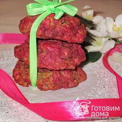Свекольное печенье с орехами