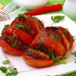 Запечённые помидоры с мясом