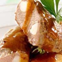 Филе говяжье в вине с чесноком