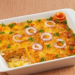 Курица по-французски - нежное филе под овощным одеялом