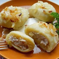 Картофельные галушки с мясом