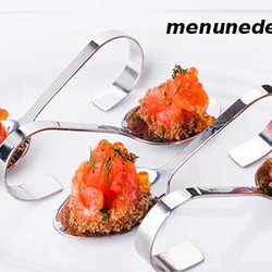 Закуска из красной рыбы с икрой