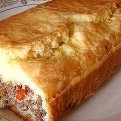 Ленивый пирог с вкуснейшей начинкой. Ну очень вкусно, попробуйте!