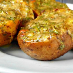 Ароматная чесночная картошка - вкусное блюдо на каждый день