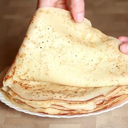 БЛИНЫ НА МОЛОКЕ С ВОДОЙ / НА ВОДЕ