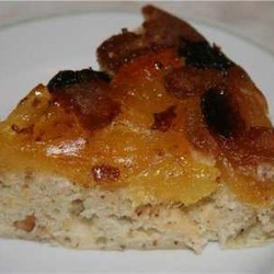 Миндальный пирог с сухофруктами в мультиварке