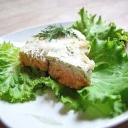 Семга, запеченная с картофелем в сметанном соусе