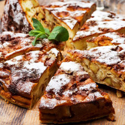 Очаровательный яблочный пирог с орехами и какао