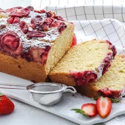 КЕКС НА КЕФИРЕ С КЛУБ./СЛИВ.,АБРИК.,ПЕРС....