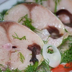 В этом маринаде скумбрия получается невероятно вкусной