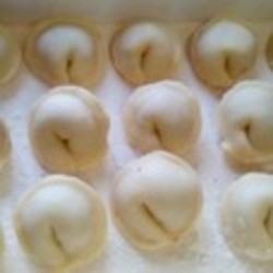 Тесто для пельменей, вареников на сыворотке