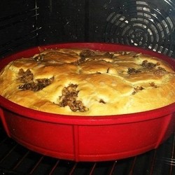 Быстрый пирог на кефире со сметаной