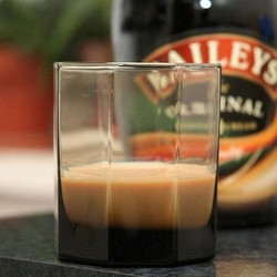 Домашний ликер Бейлис