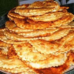 Чебуреки домашние