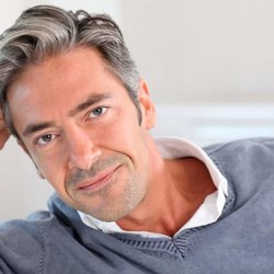 55 лет мужчине: хочет ли женщину, особенности психологии, возможности потенции, как выглядит, чем заняться, может ли влюбиться?