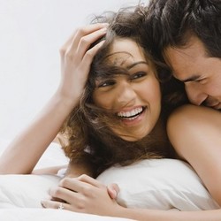 Мужчина телец в постели