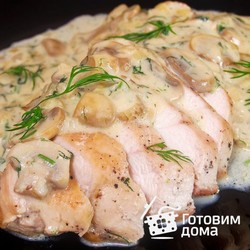 Куриная грудка с шампиньонами в сливочном соусе - пошаговый рецепт с фото на Готовим дома