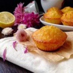 Лимонные кексы с карамелью