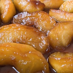 5 пошаговых рецептов карамелизированных яблок