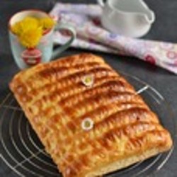 Сдобные булочки-сайки с заварным кремом