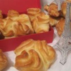 Французская булочка с кремом