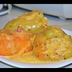 Перец фаршированный картофелем.Очень простой рецепт.
