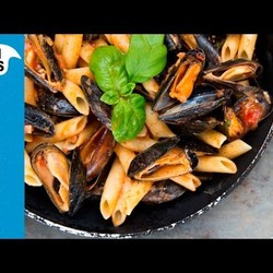 MUSSELS in Tomato Sauce Pasta | Bart's Fish Tales