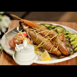 Лазерсон. Гриль Weber. Копчёный судак с горчичным соусом