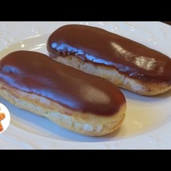 Эклеры с кремом на сгущенке и шоколадной глазурью