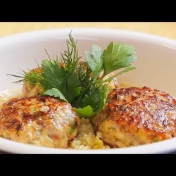 Рыбные котлеты с булгуром и сливочным соусом. Котлеты в духовке.