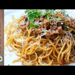 Perfect Spaghetti Bolognese with Gennaro
