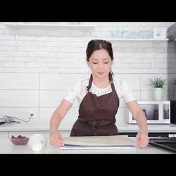 ФИСТАШКОВЫЙ РУЛЕТ с малиной кремом на Маскарпоне