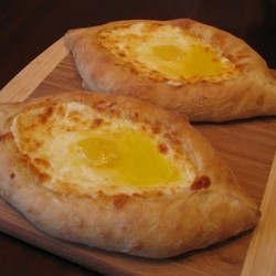 Хачапури по-аджарски