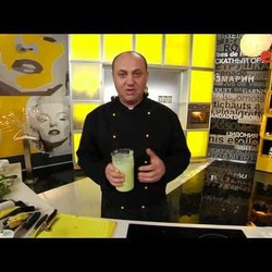 Холодный суп-пюре из спаржи и авокадо