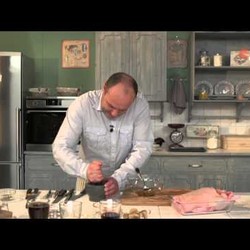 Утка с красной капустой