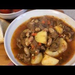 57.  Рагу из говядины с картофелем и фасолью.  Очень вкусное!