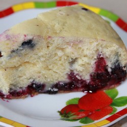 Пирог со смородиной в мультиварке