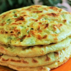 Ароматные лепешки с сыром и зеленью — Поварёжка