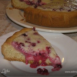 Пирог с брусникой