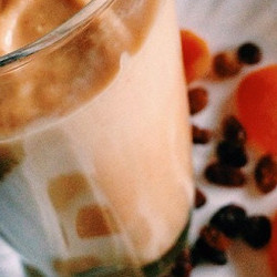 Курага, изюм, овсяные хлопья, мед, молоко