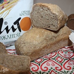 Хлеб домашний с ржаными отрубями и льняной мукой. Ингредиенты: ржаные отруби, мука 1 сорт, льняная мука