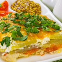 Рыба с картофелем, запеченные под майонезом