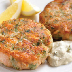 Рыбные котлеты из лососевого фарша: рецепты, особенности приготовления (+отзывы)