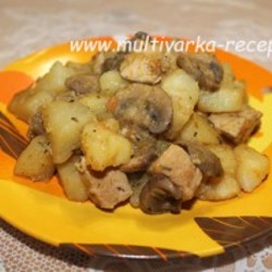 Жаркое с мясом и грибами в мультиварке