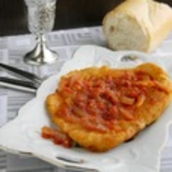 Мясные отбивные в томатном соусе