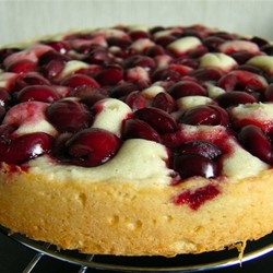 Если у тебя остался стакан кефира, приготовь этот замечательный пирог с вишней!