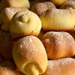 Готовлю такие рогалики третий раз подряд: идеальное воздушное тесто и оригинальная начинка