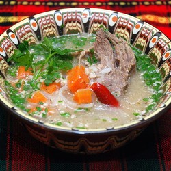 Суп с ребрами — телячья грудинка или ребра, рис и много зелени